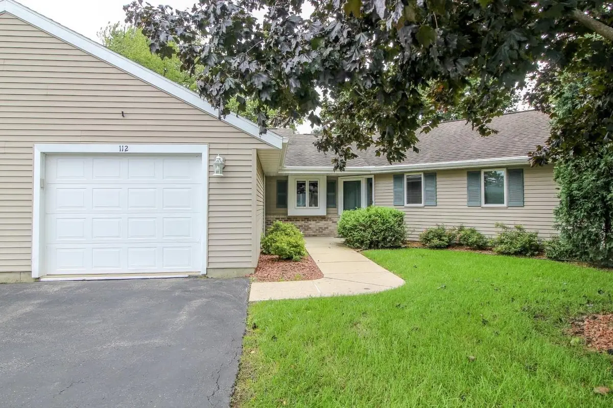 112 Oxford Lane, Cambridge, WI 53523 - #1