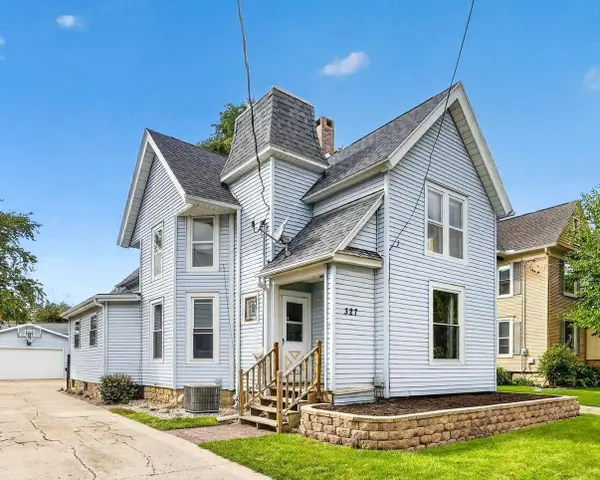 327 N Terrace Street, Janesville, WI 53548
