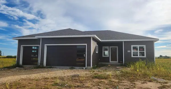 981 Bell Circle, Arlington, WI 53911