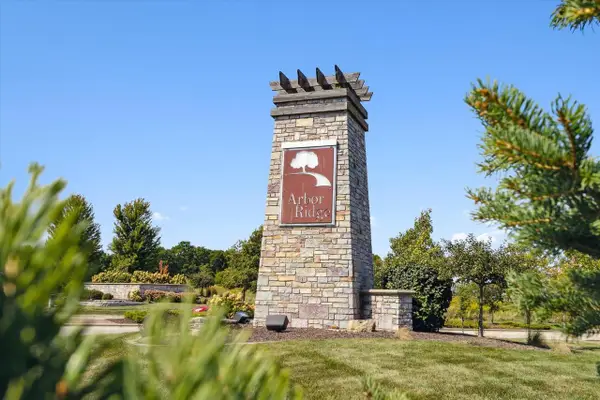 2733 Greenway Circle, Janesville, WI 53548