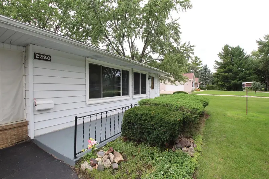 2220 GENEVIEVE Avenue, Beloit, WI 53511 - #2