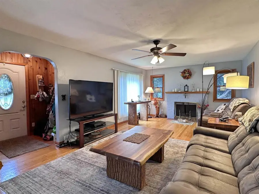 22 N Pine Street, Janesville, WI 53548 - #3