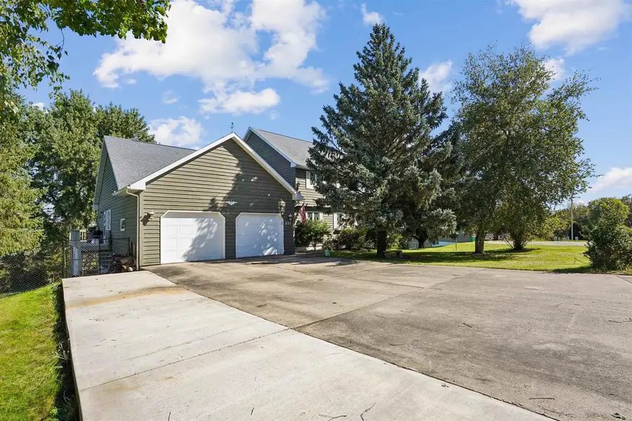211 Eagle Drive, McGregor, IA 52157 - #2