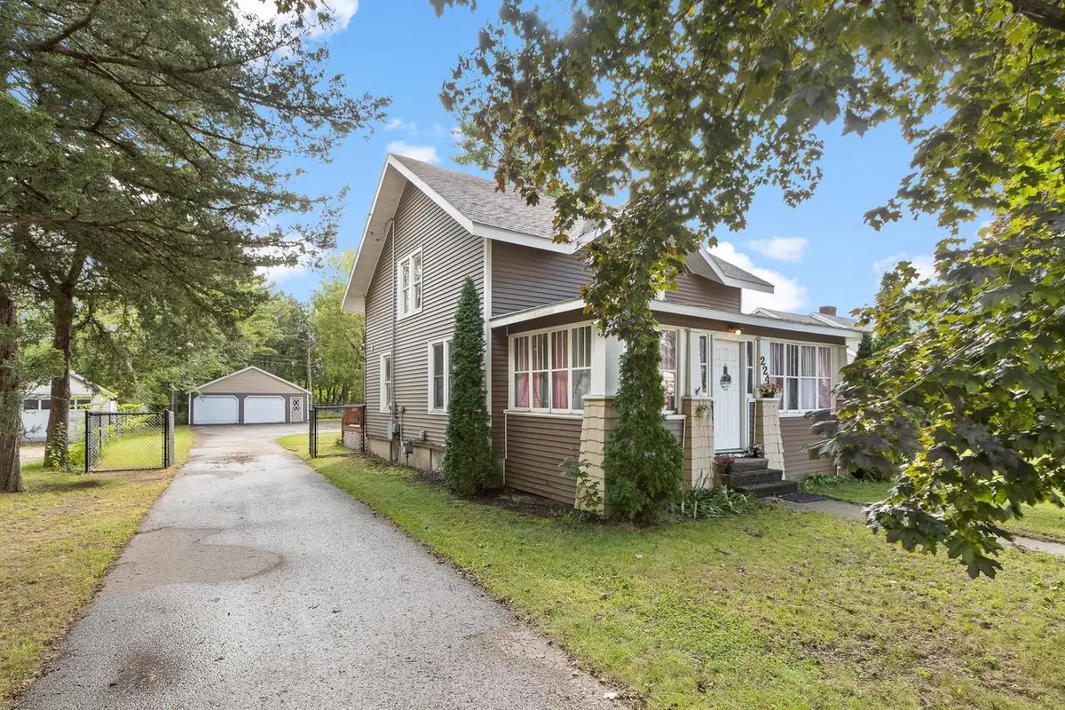 224 S Fulton Street, Princeton, WI 54968 - #1