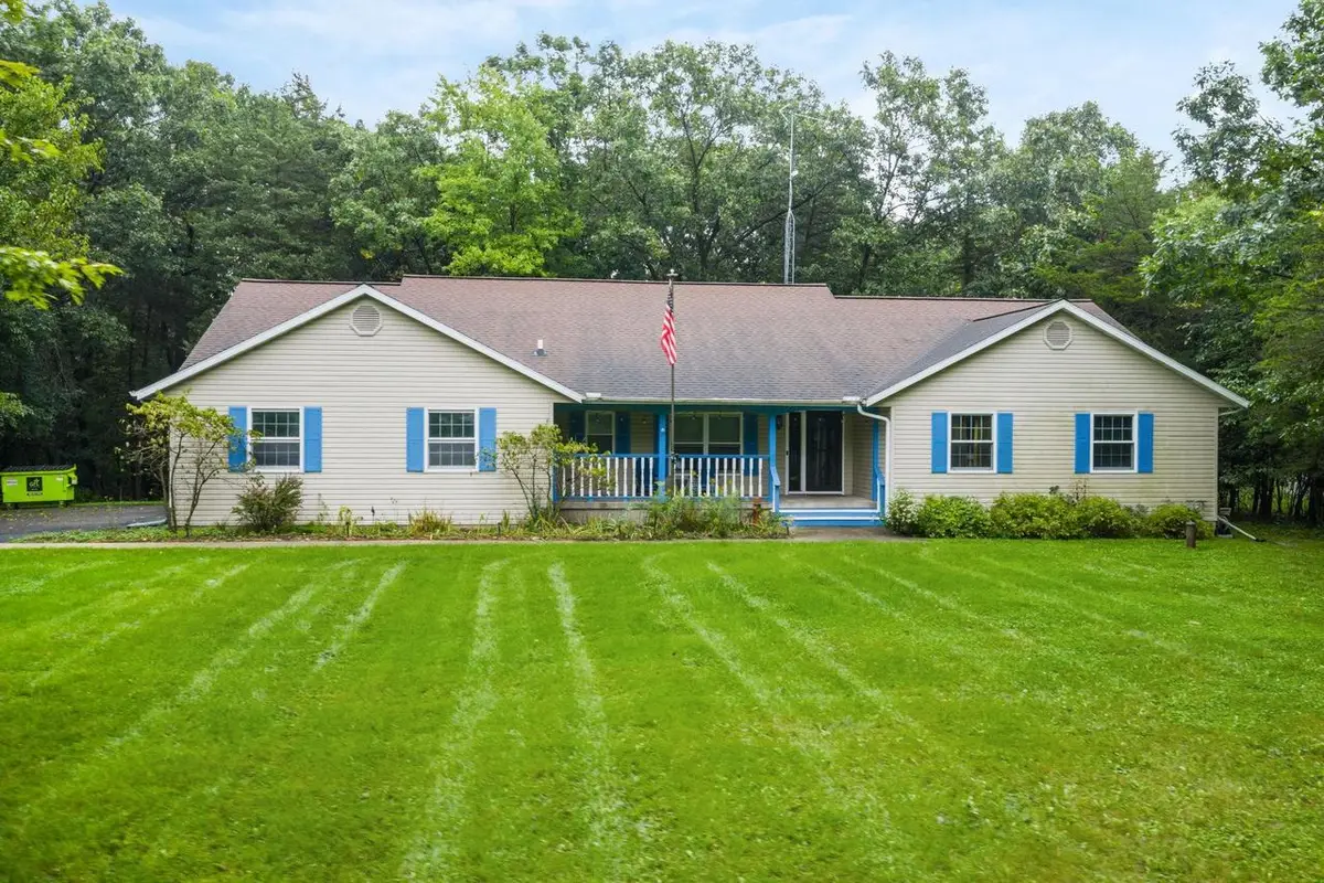 S3714 S Bent Tree Drive, Baraboo, WI 53913 - #1