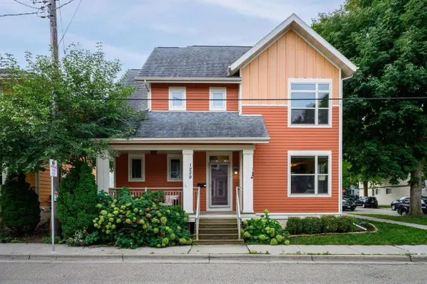 1229 St James Court, Madison, WI 53715