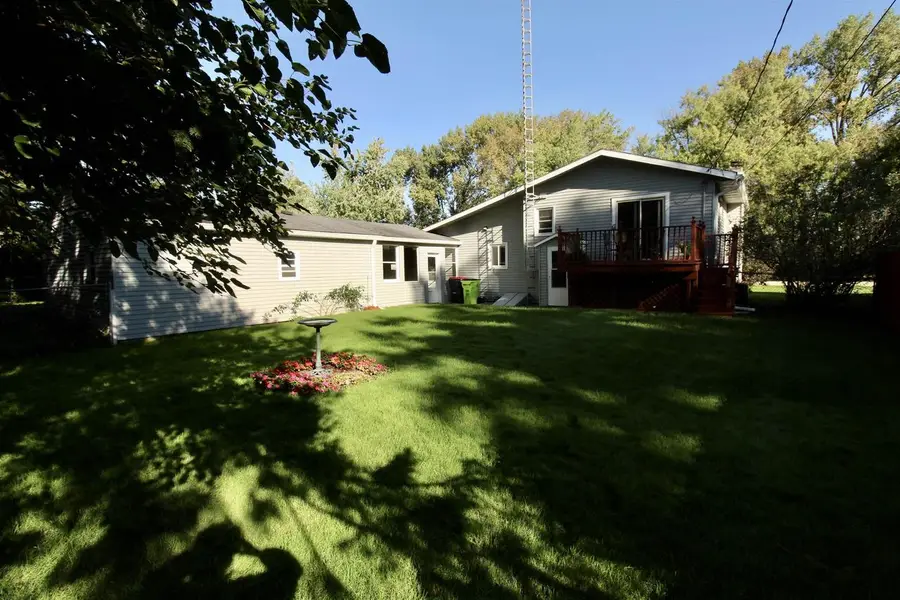 434 E Woodland Drive, Beloit, WI 53511 - #3
