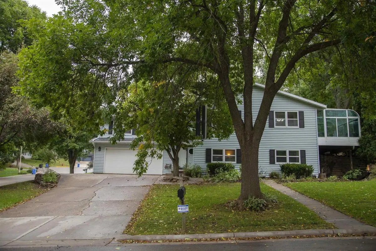 400 Oak Valley Road, Mount Horeb, WI 53572 - #1