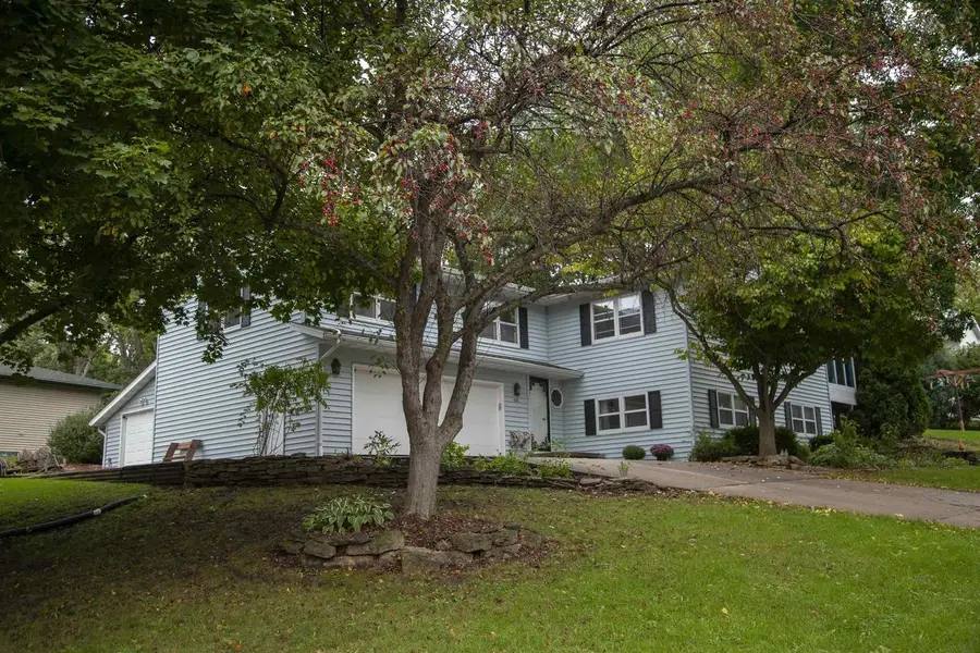 400 Oak Valley Road, Mount Horeb, WI 53572 - #2