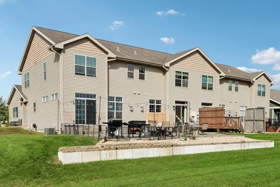 1026 20th Street #4, Prairie Du Sac, WI 53578 - #2