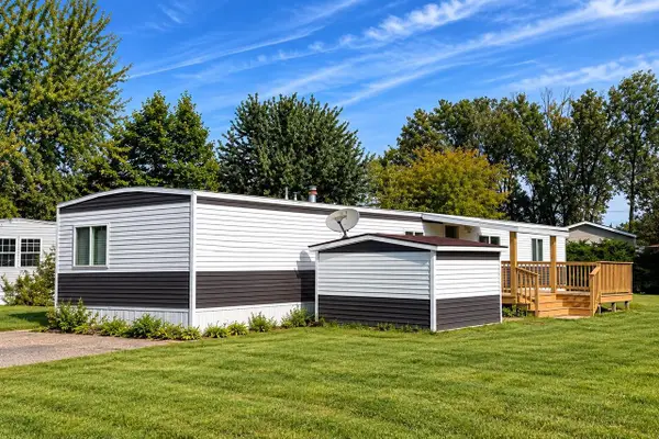 601 Wauona Trail #57, Portage, WI 53901