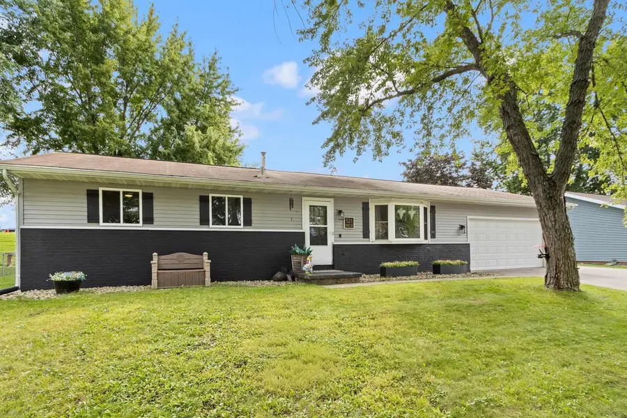 521 Dennis Drive, Deforest, WI 53532 - #2
