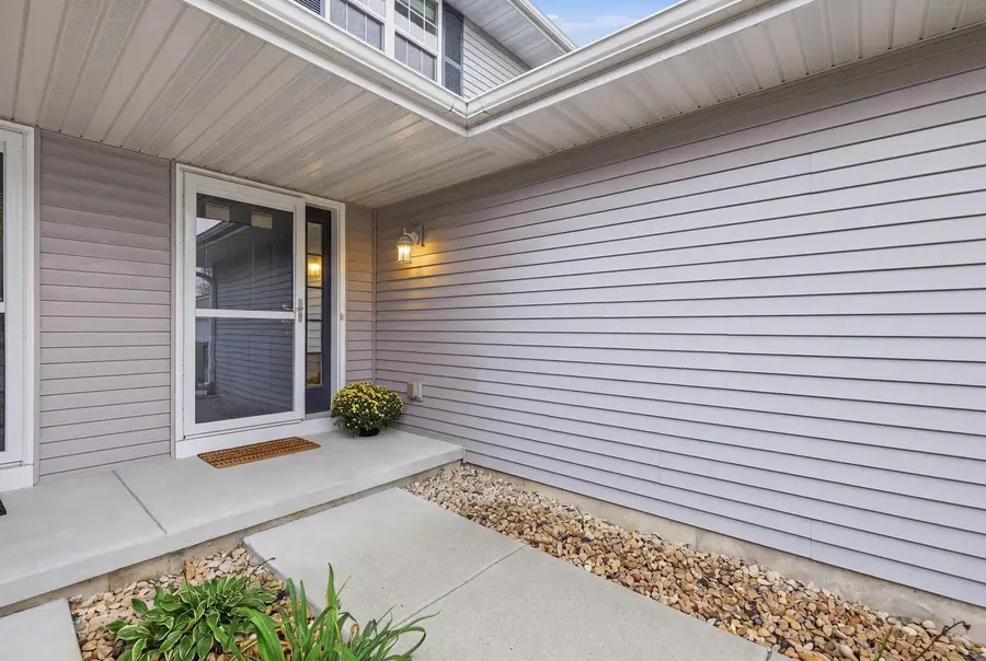 315 Vorndran Drive #2, Belleville, WI 53508 - #2