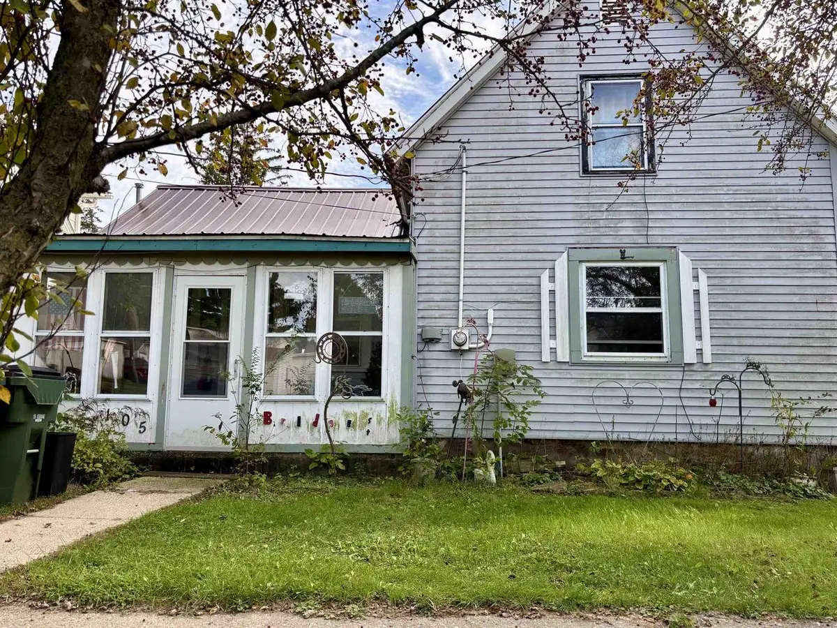 105 Bridge Street, Wonewoc, WI 53968 - #1
