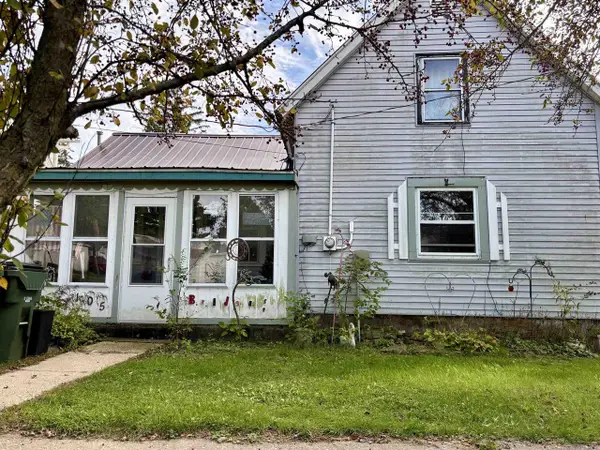 105 Bridge Street, Wonewoc, WI 53968