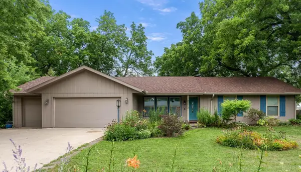 349 Sycamore Lane, Machesney Park, IL 61115
