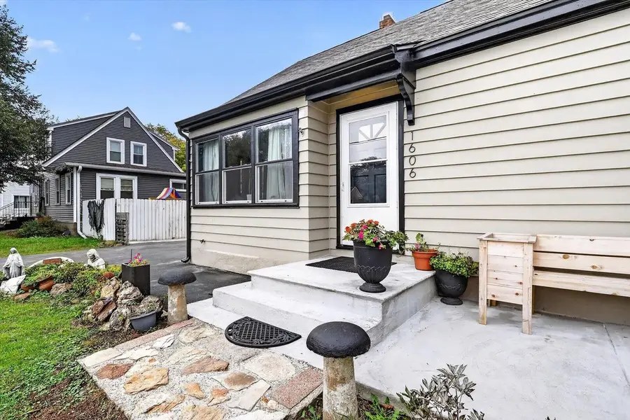 1606 Manchester Street, Beloit, WI 53511 - #3