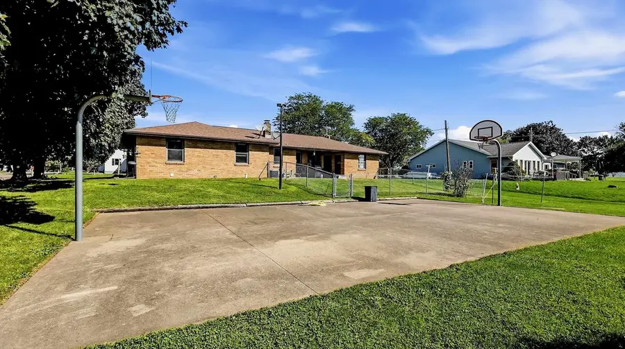 104 E Skelly Street, Cuba City, WI 53807 - #3