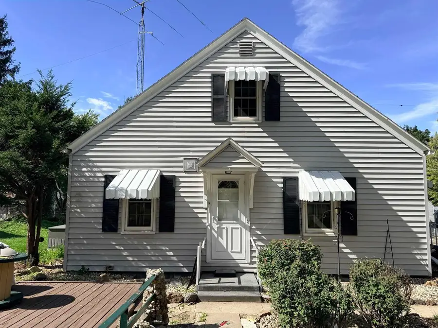 591 E 4th Street, Richland Center, WI 53581 - #2