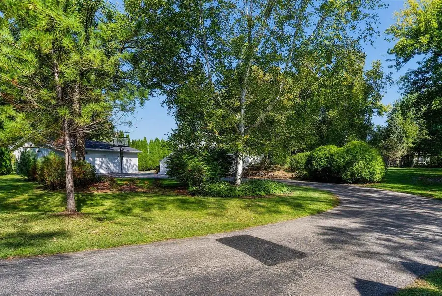 W2506 Circle Drive, Watertown, WI 53094 - #2