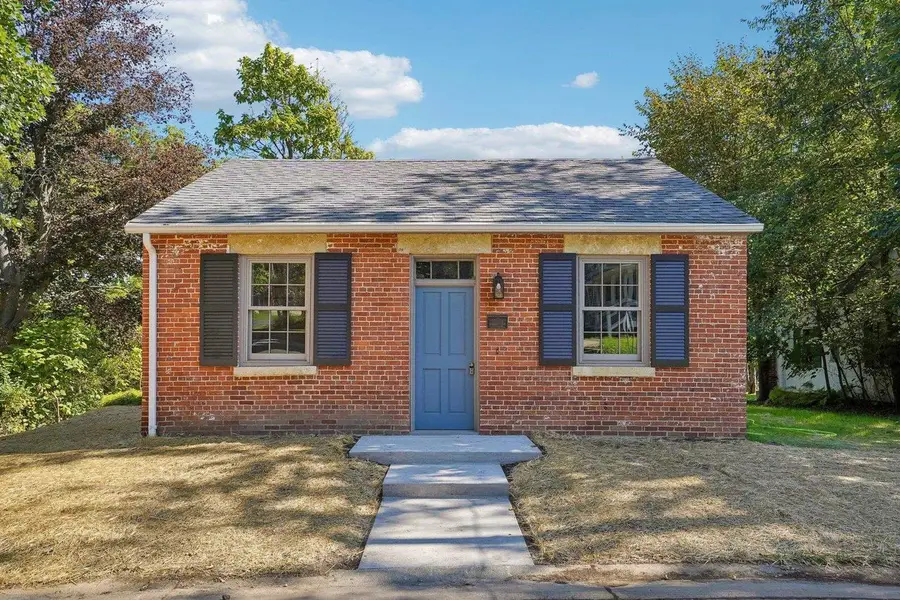 217 N Chestnut Street, Mineral Point, WI 53565 - #2