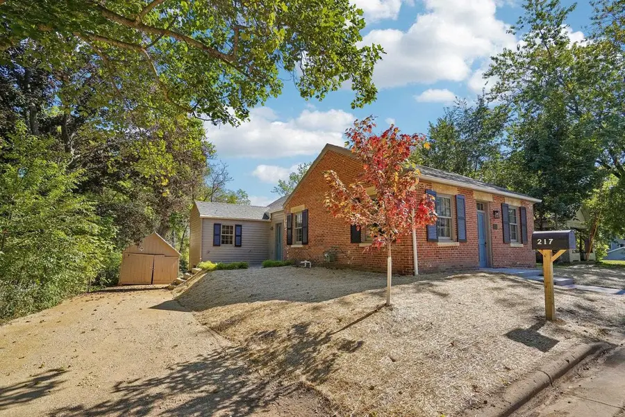 217 N Chestnut Street, Mineral Point, WI 53565 - #3