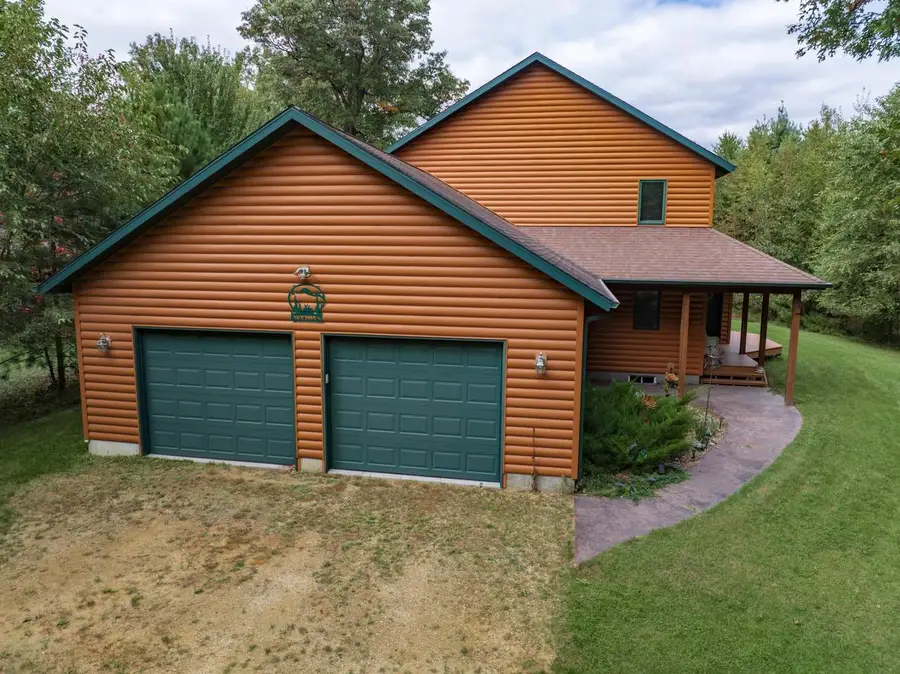 N7741 Half Moon Bay Drive, New Lisbon, WI 53950 - #2