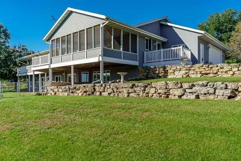 9702 W State Road 81, Newark, WI 53511 - #3