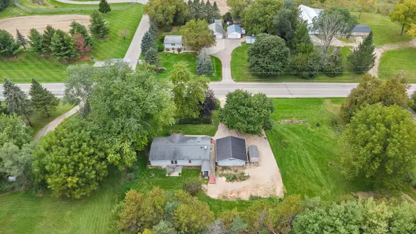 5688 S Bird Street, Sun Prairie, WI 53590