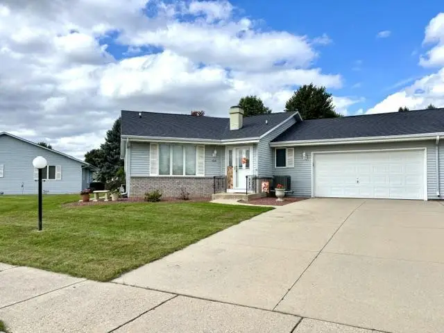 4041 Randolph Road, Janesville, WI 53546 - #2