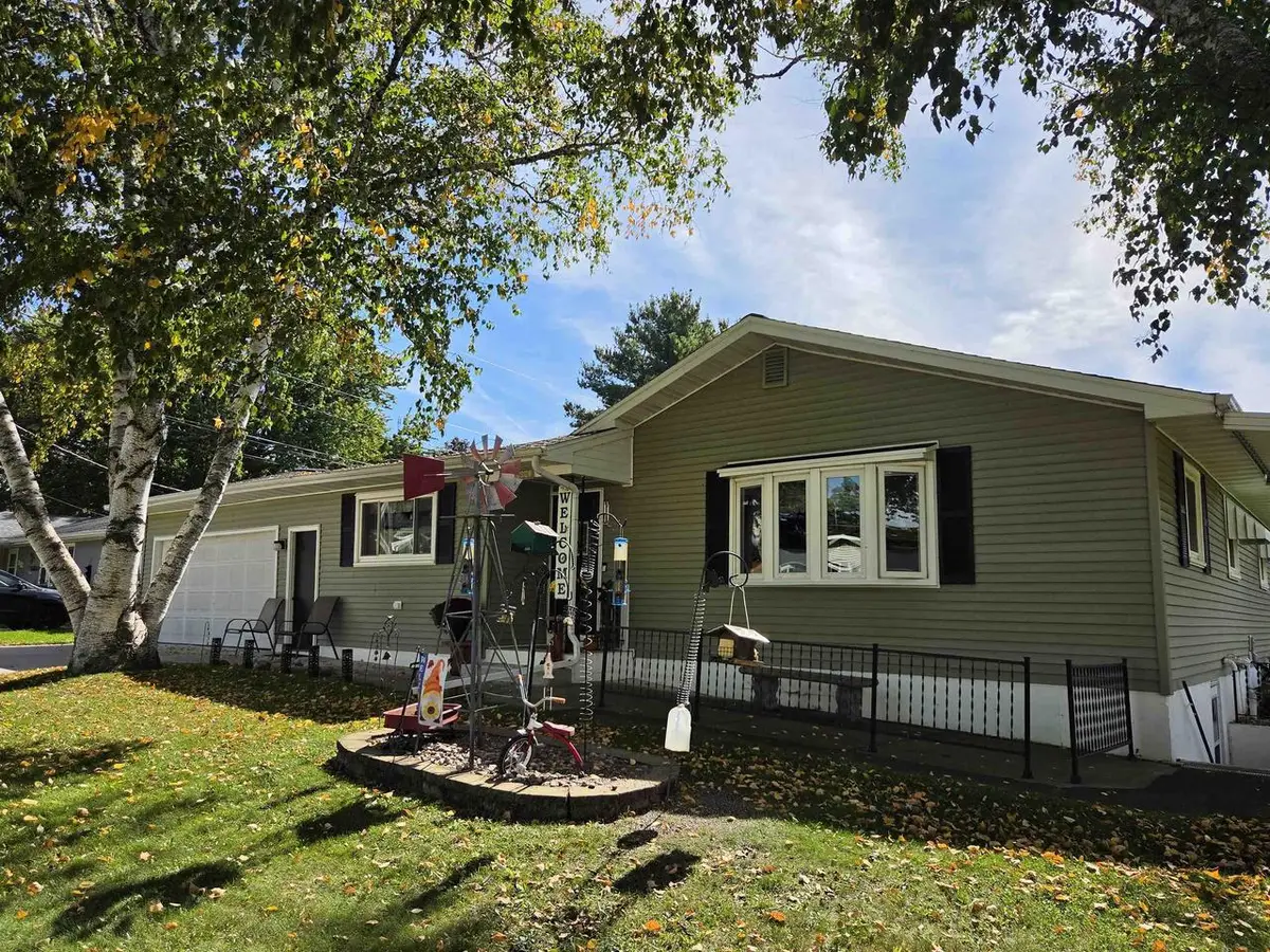 908 Mildred Avenue, Edgerton, WI 53534 - #1