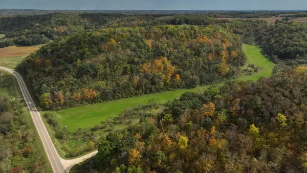 000 Hwy 171, Blue River, WI 53518