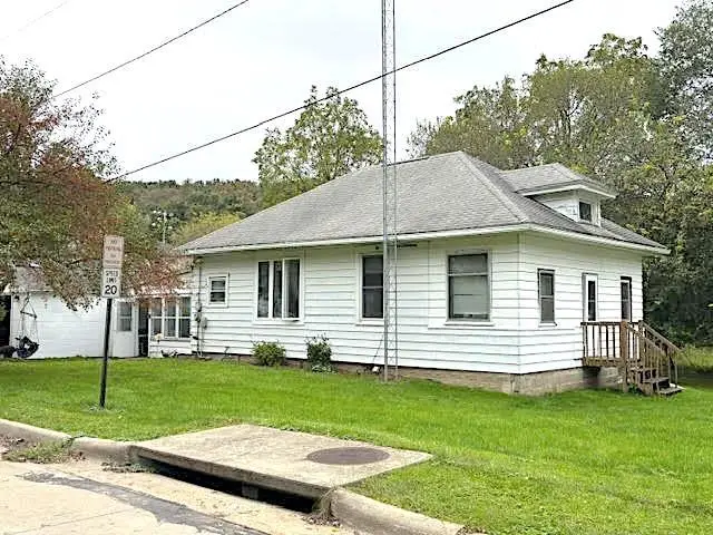 912 3rd Street, Marquette, IA 52158 - #1