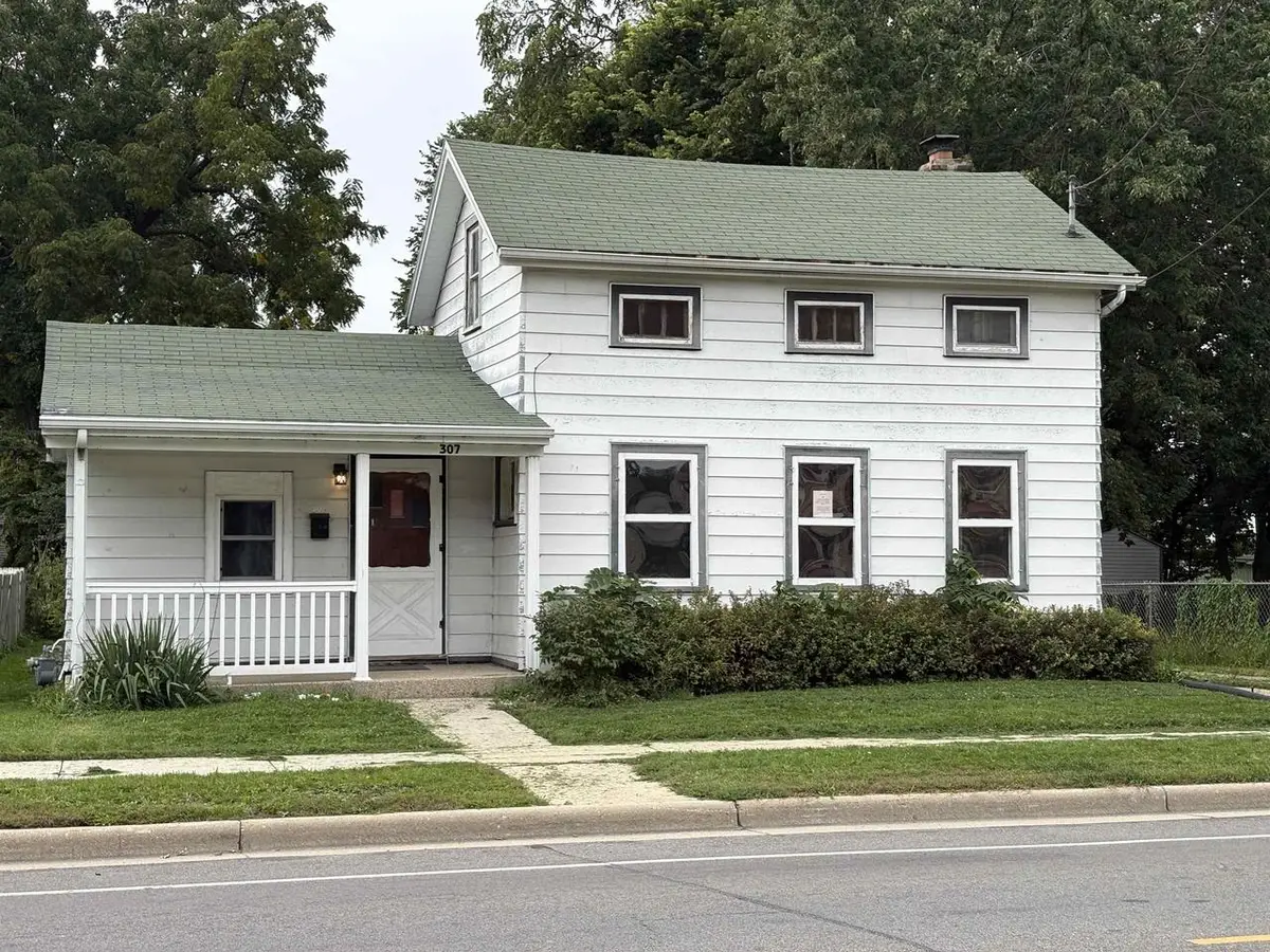 307 N Pearl Street, Janesville, WI 53548 - #1