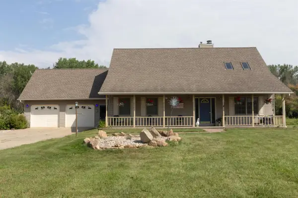 7950 Broadway Road, Omro, WI 54963
