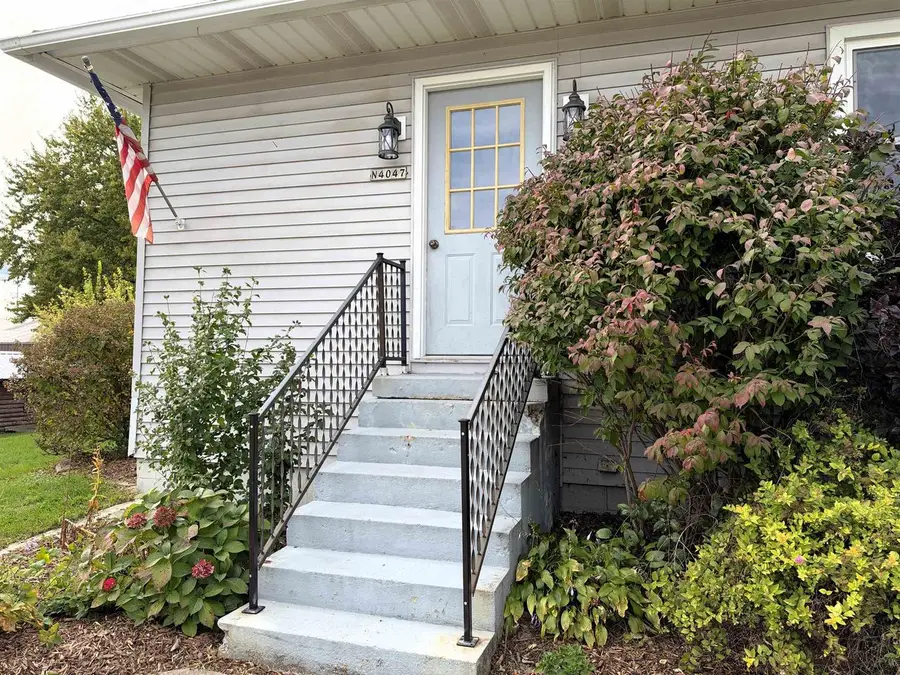 N4047 Metcalf Street, Doylestown, WI 53928 - #3