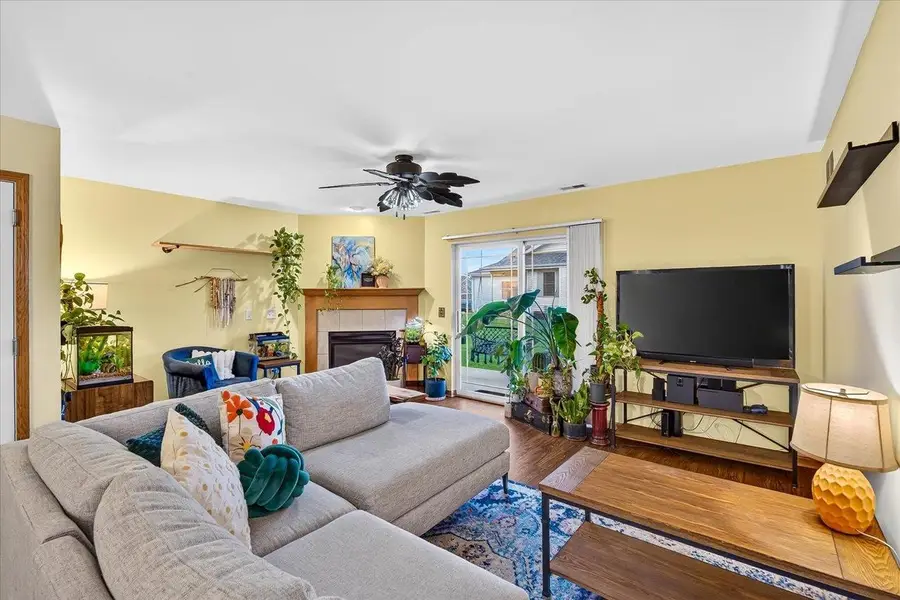 215 Douglas Drive, Brooklyn, WI 53521 - #2