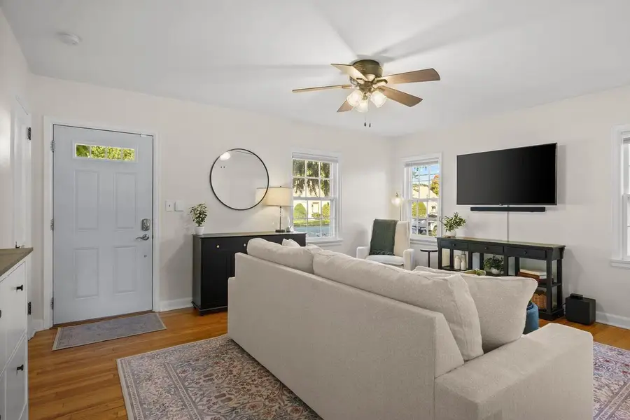 821 N Fair Oaks Avenue, Madison, WI 53714 - #3