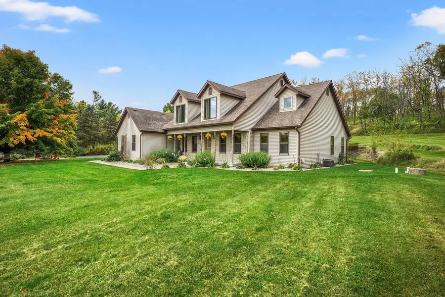 5315 Ridge Road, Marshall, WI 53559 - #3