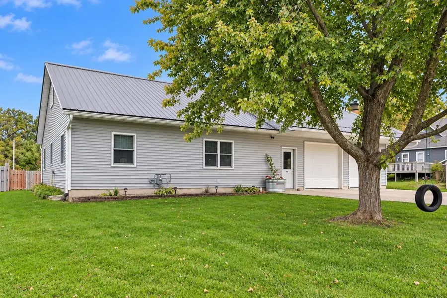106 E North Street, La Valle, WI 53941 - #2