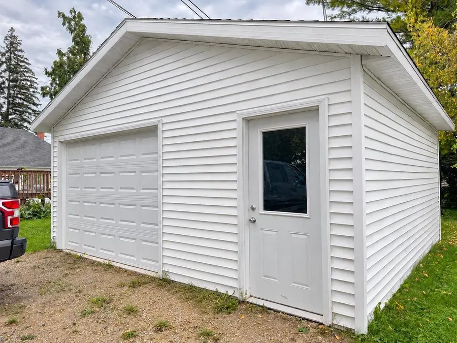 411 E Jackson Street, Ripon, WI 54971 - #2