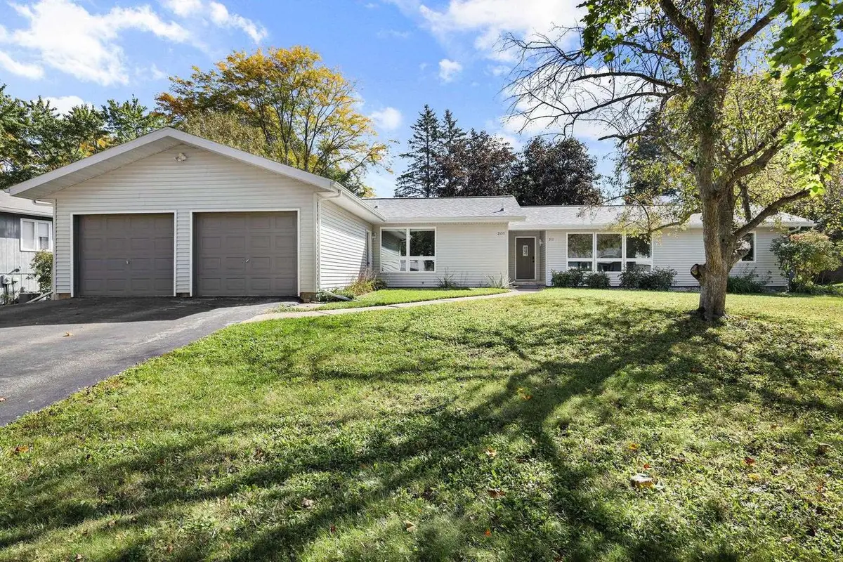 2109-2111 Adderbury Circle, Madison, WI 53711 - #1