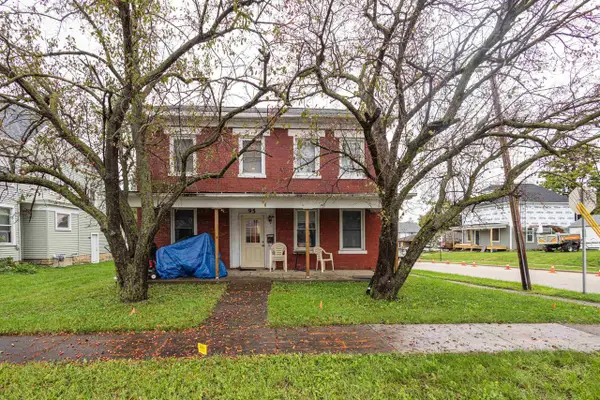 95 W Pine Street, Platteville, WI 53818