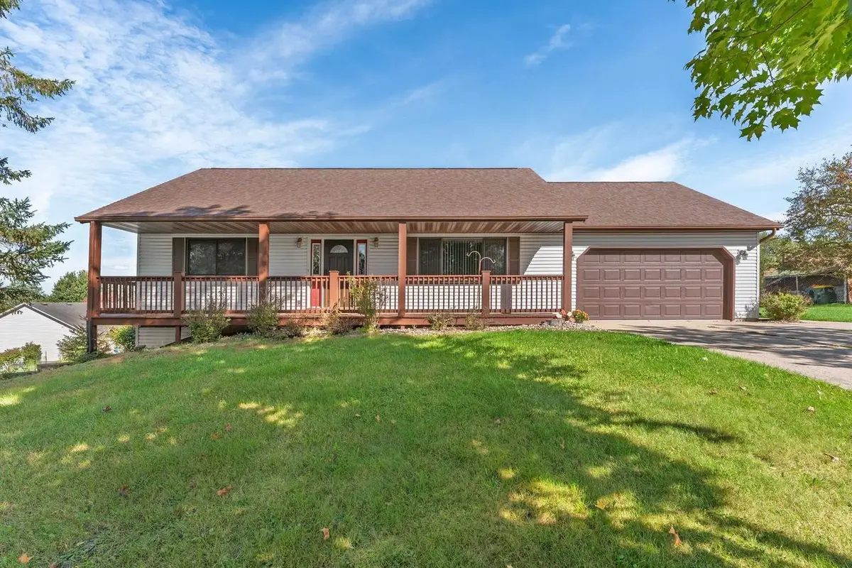 911 19th Street, Reedsburg, WI 53959 - #1
