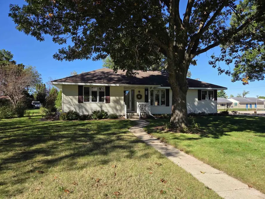 555 N 4th Street, Muscoda, WI 53573 - #3