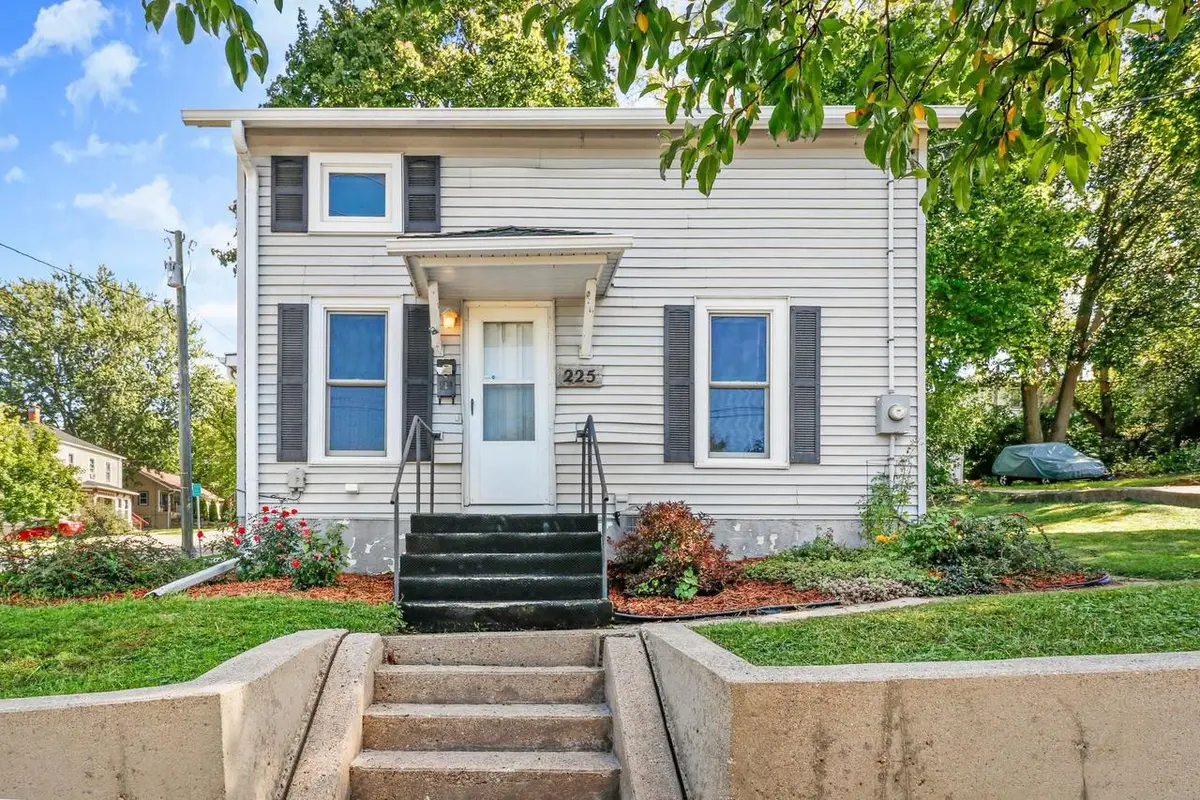 225 Hillside Avenue, Stoughton, WI 53589 - #1