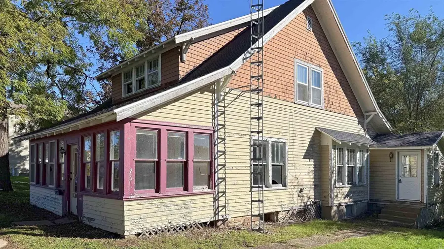 922 Washington Avenue, Wisconsin Dells, WI 53965 - #2