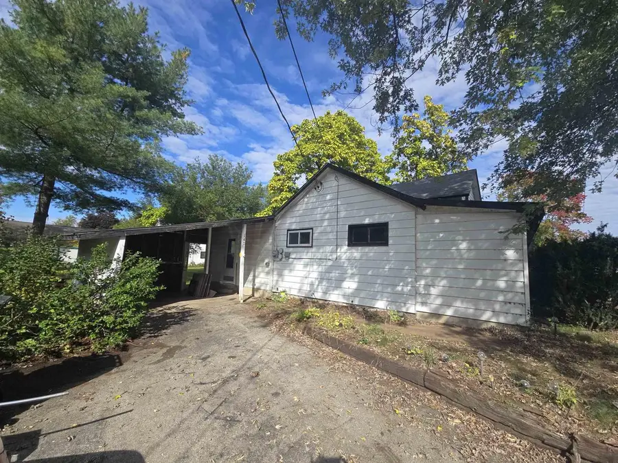 147 Douglas Avenue, Montello, WI 53949 - #3