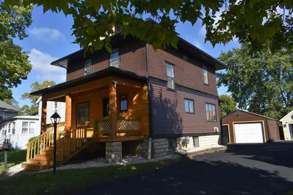 381 E 2nd Street, Fond Du Lac, WI 54935