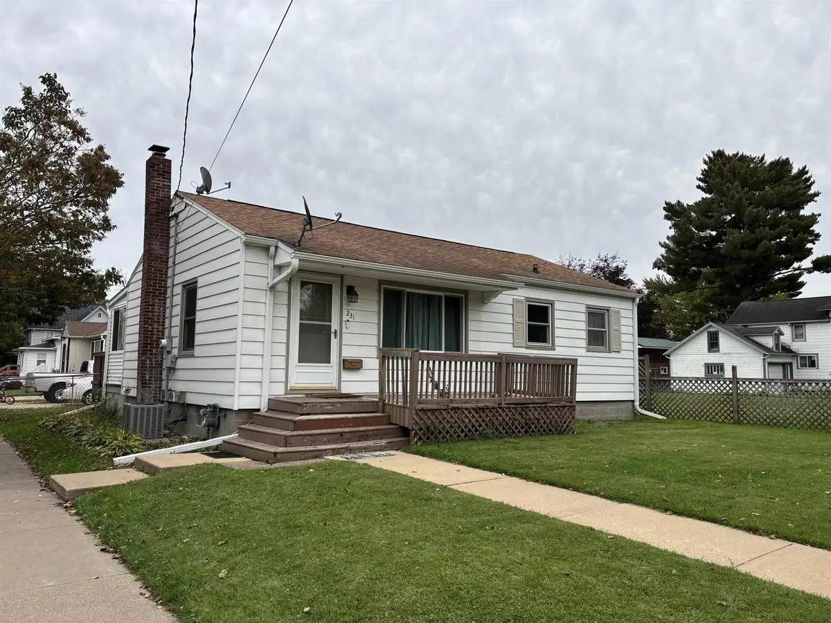 231 N L Street, Sparta, WI 54656 - #1